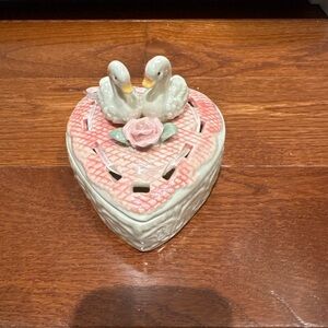 Decorative trinket box